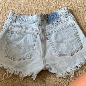 High wasted levi shorts